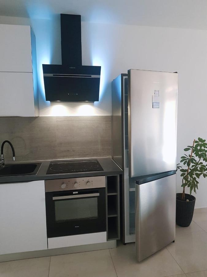 Apartman Tessa ヴェラ・ルカ エクステリア 写真