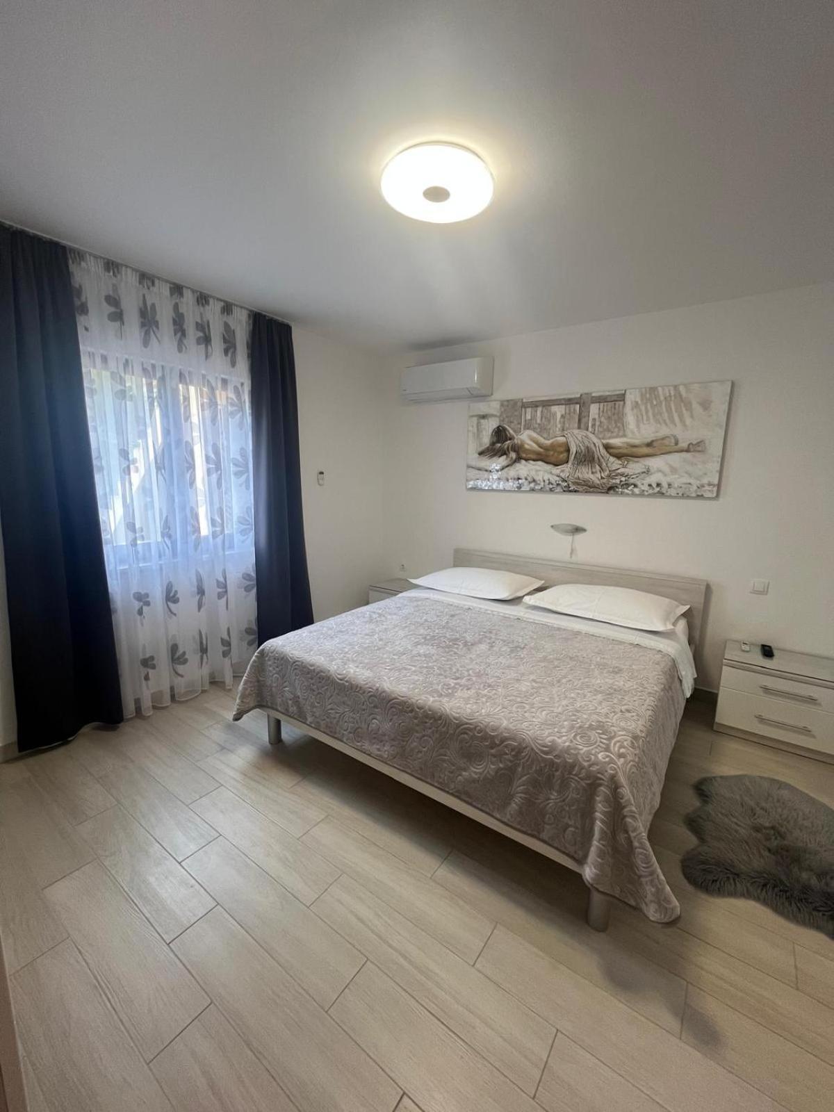 Apartman Tessa ヴェラ・ルカ エクステリア 写真